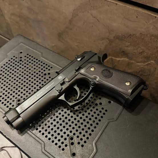 Black M92 Beretta Airsoft Toy Gun – Realistic, Durable & Perfect for Airsoft Enthusiasts