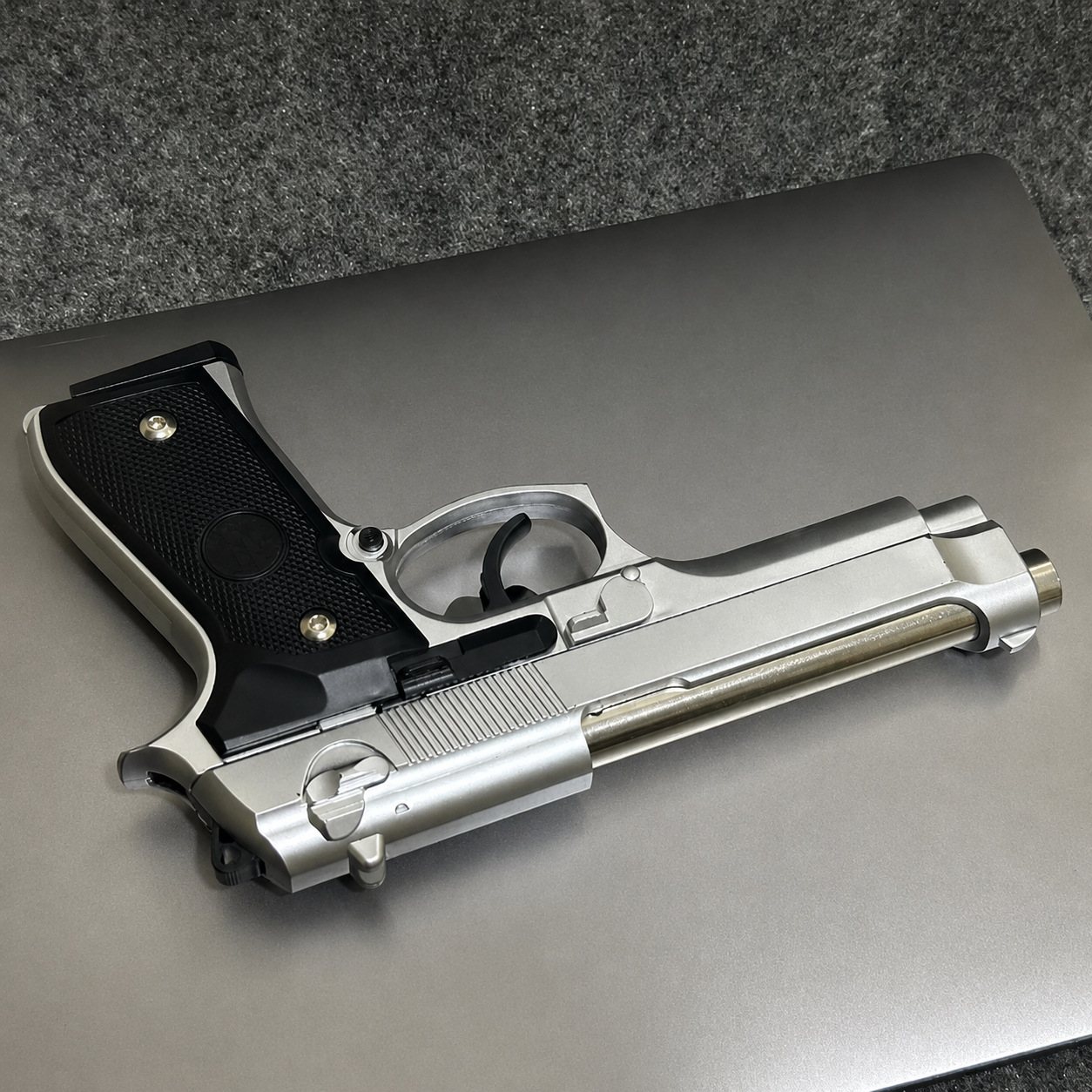 Silver M92 Beretta Airsoft Toy Gun – Realistic, Durable & Fun for Airsoft Enthusiasts